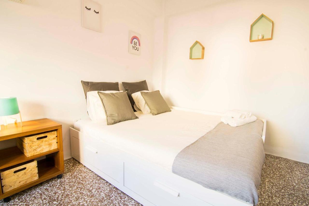P&P Apartaments Arapiles Málaga Exterior foto